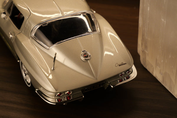 1965 Chevrolet Corvette Stingray C2: American Perfection, Reimagined in 1:18 Scale by Maisto