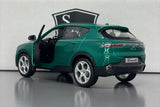 Alfa Romeo Tonale Green - Bburago 1:24 Diecast