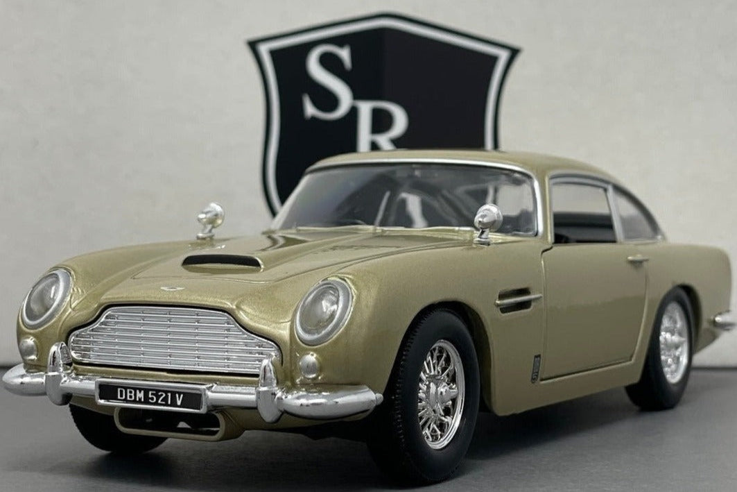 Aston Martin DB5 - Motormax 1:24 Diecast – Strada Racing Club