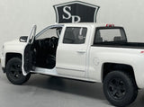 Chevrolet Silverado Pearl - Welly 1:24 Diecast