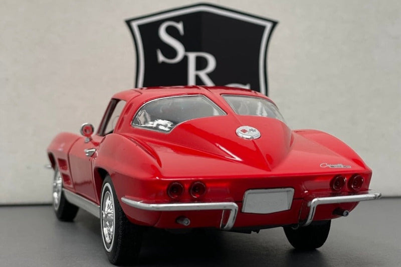 Chevrolet Corvette C2 - Welly 1:24 Diecast