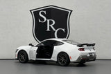 Ford Mustang Dark Horse White - Kinsmart 1:38 Diecast