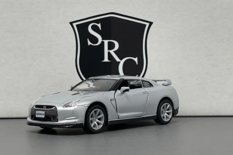 Nissan GT-R R35 - Kinsmart 1:36 Diecast