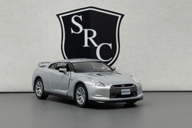 Nissan GT-R R35 - Kinsmart 1:36 Diecast