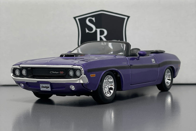 Dodge Challenger R/T Convertible - Maisto 1:24 Diecast