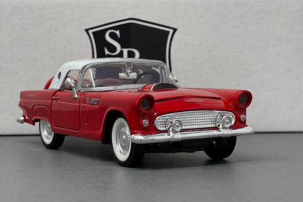 Ford Thunderbird - Showcasts 1:24 Diecast