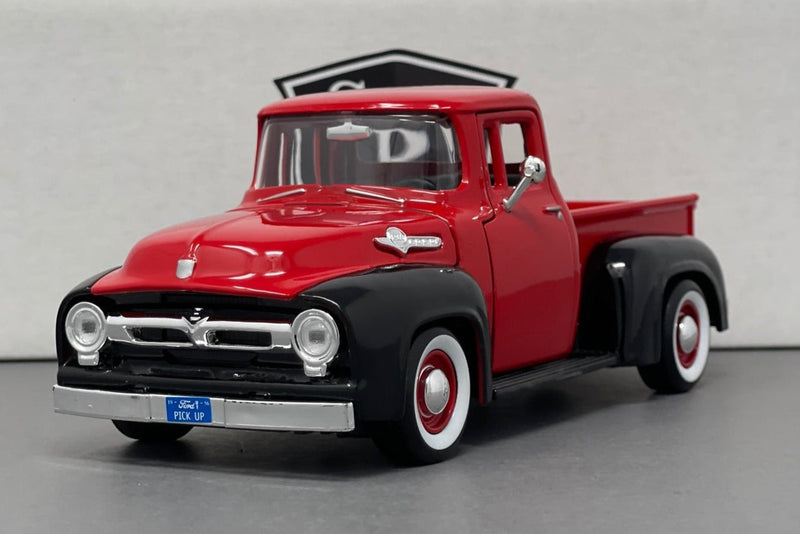 Ford F-100 Pickup - Motormax 1:24 Diecast