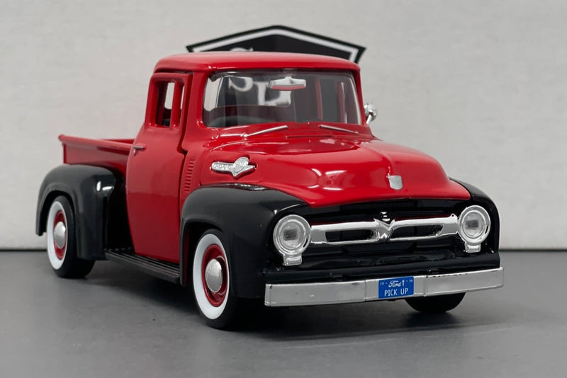 Ford F-100 Pickup - Motormax 1:24 Diecast