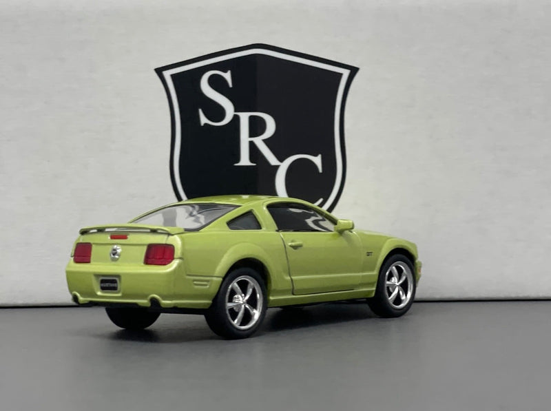 Ford Mustang GT - Kinsmart 1:38 Diecast