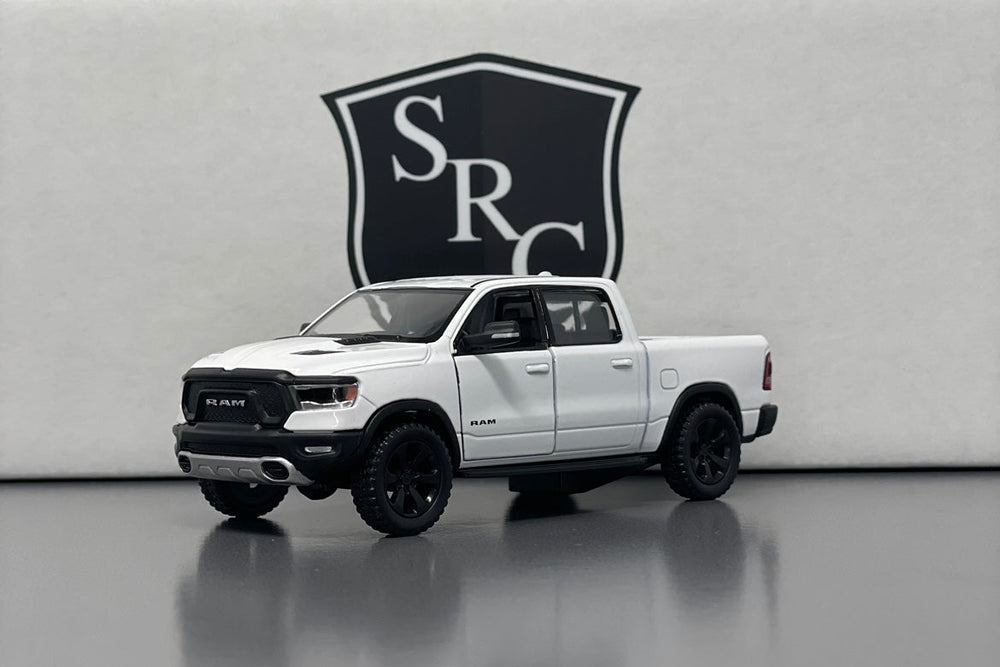 Kinsmart 2019 White Dodge Ram 1500 Pickup Truck1/46 O Scale Diecast Truck Brand New 2019 Dodge Ram Pick Up Truck - White Diecast Model Toy Car