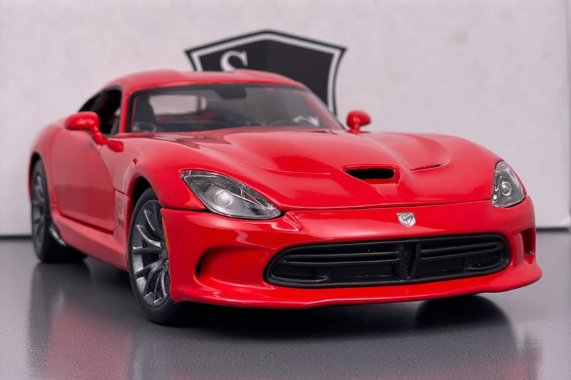 Dodge SRT Viper GTS - Maisto 1:18 Diecast