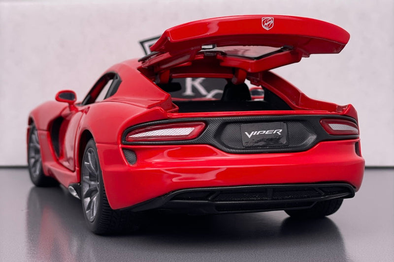 Dodge SRT Viper GTS - Maisto 1:18 Diecast