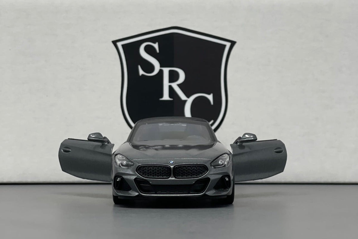 BMW Z4 M40i - Kinsmart 1:34 Diecast – Strada Racing Club