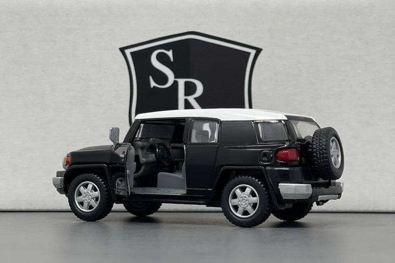 Toyota FJ Cruiser - Kinsmart 1:36 Diecast