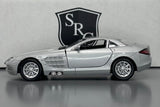 Mercedes-Benz SLR McLaren - Silver - Motormax 1:24 Diecast