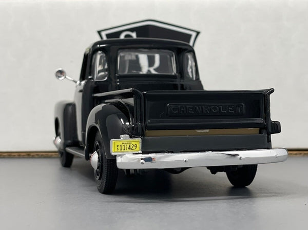 Chevrolet 3100 Pickup Truck - Maisto 1:24 Diecast