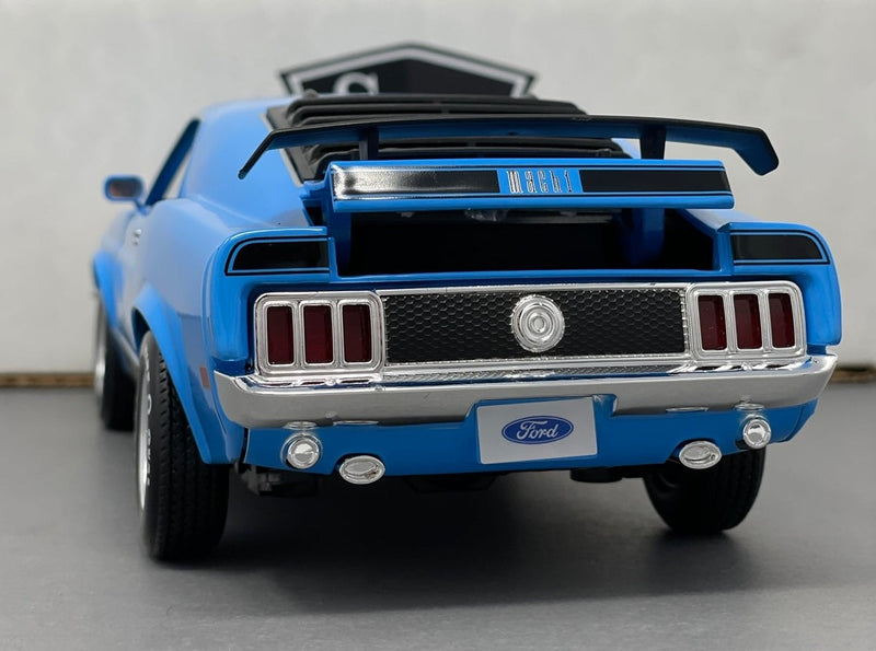 Ford Mustang Mach 1 - Maisto 1:18 Diecast