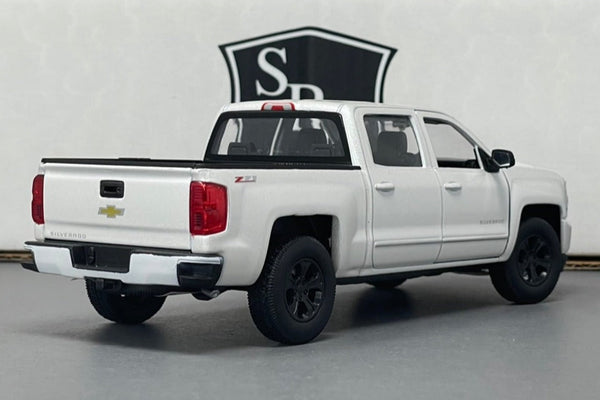 Chevrolet Silverado - Welly 1:24 Diecast