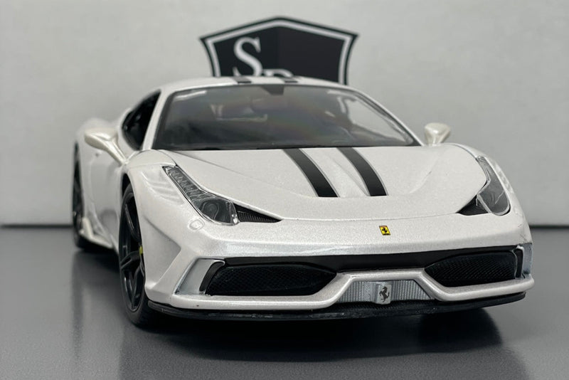Ferrari 458 Speciale - Maisto 1:18 Diecast