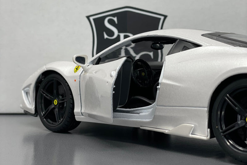 Ferrari 458 Speciale - Maisto 1:18 Diecast