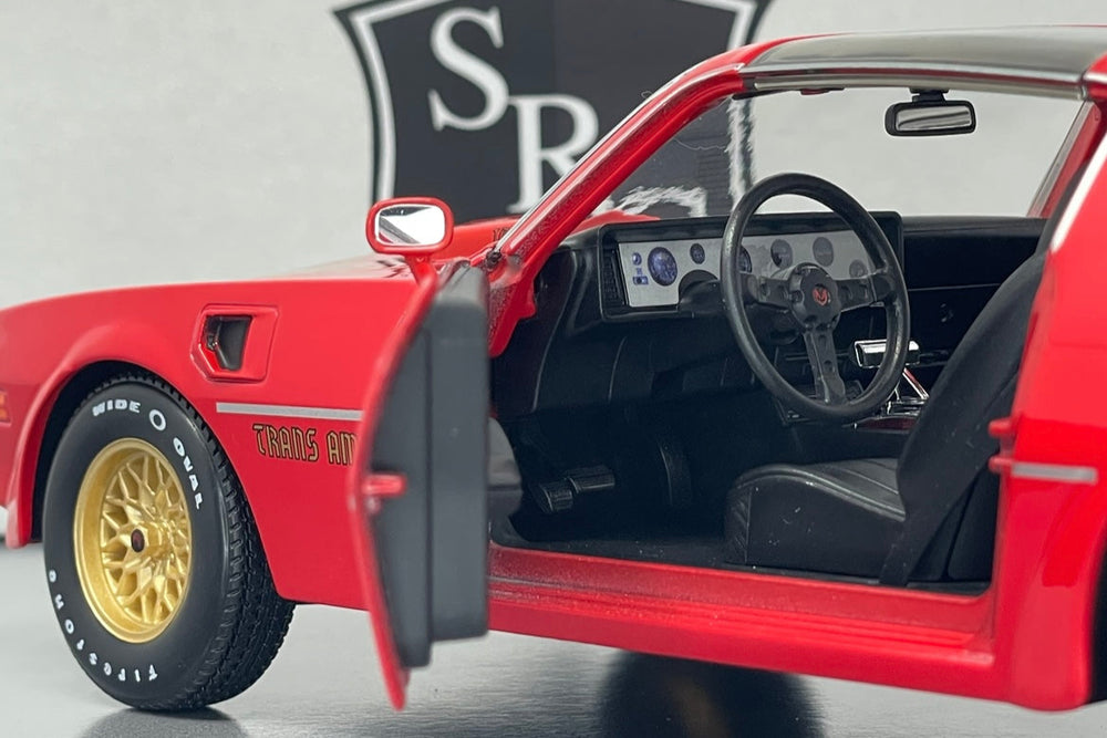ポンティアックTrans Am 1/18 1:18 SPECIAL EDITION 1978 PONTIAC FIREBIRD TRANS AM | The