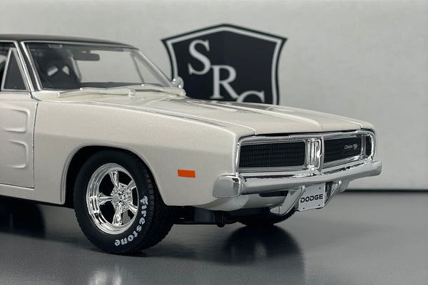 Dodge Charger RT - Maisto 1:18 Diecast