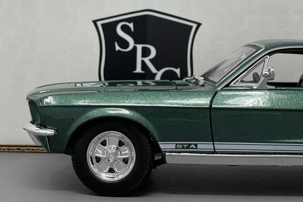 Ford Mustang GTA Fastback - Maisto 1:18 Diecast
