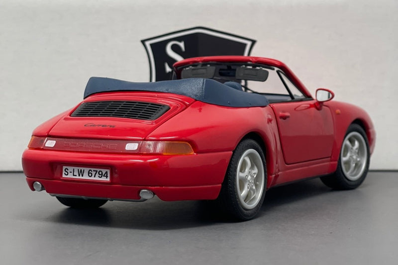 Porsche 911 Carrera Cabriolet - Maisto 1:18 Diecast