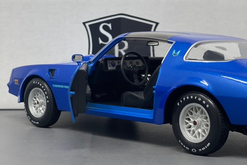 Pontiac Firebird Trans Am - Maisto 1:18 Diecast – Strada Racing Club