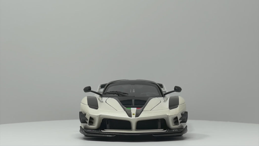 Ferrari FXX K Evo - Maisto 1:18 Diecast White 360 Video