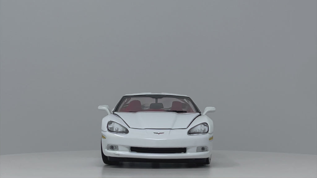 Chevrolet Corvette C6 - Motormax 1:24 Diecast White 360 Video