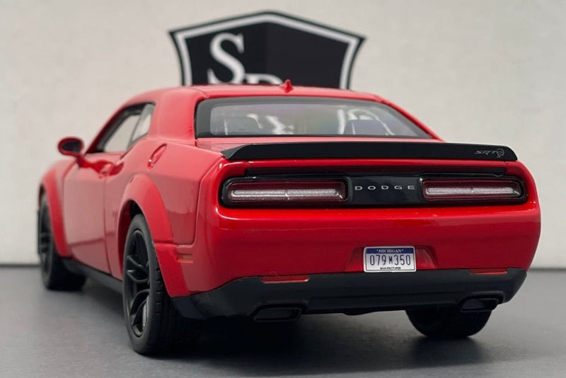 Dodge Challenger SRT Hellcat Widebody - Motormax 1:24 Diecast – Strada ...