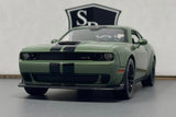 Dodge Challenger SRT Hellcat Widebody Green - Motormax 1:24 Diecast