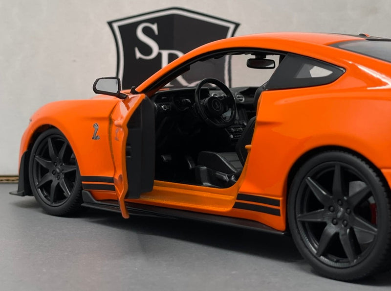 Ford Mustang Shelby GT500 - Maisto 1:18 Diecast