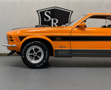 Ford Mustang Mach 1 Orange - Maisto 1:18 Diecast