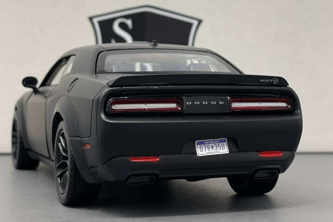Dodge Challenger SRT Hellcat Widebody - Motormax 1:24 Diecast – Strada ...