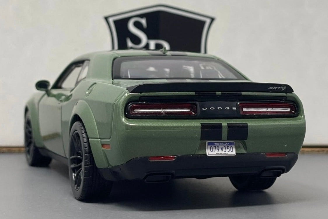 Dodge Challenger SRT Hellcat Widebody - Motormax 1:24 Diecast – Strada ...