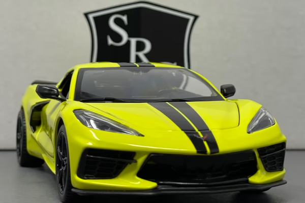 Chevrolet Corvette C8 Stingray Coupe - Maisto 1:24 Diecast