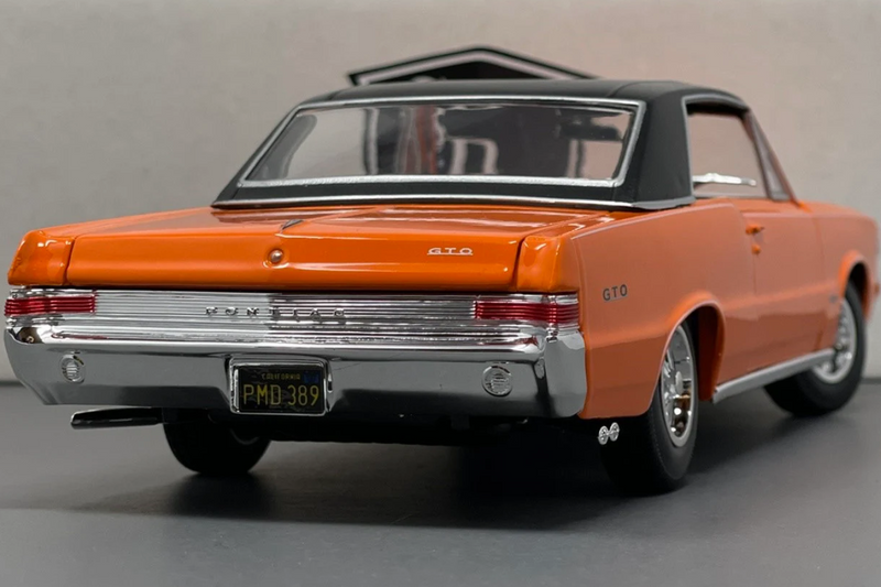 Pontiac GTO - Maisto 1:18 Diecast