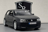 Volkswagen Golf R32 Black - Maisto 1:24 Diecast