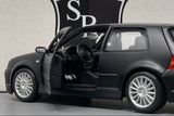 Volkswagen Golf R32 Black - Maisto 1:24 Diecast