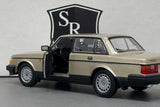Volvo 240 GL Gold - Welly 1:24 Diecast