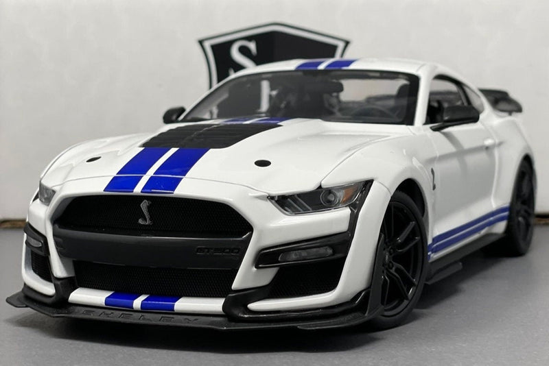 Ford Mustang Shelby GT500 - Maisto 1:18 Diecast