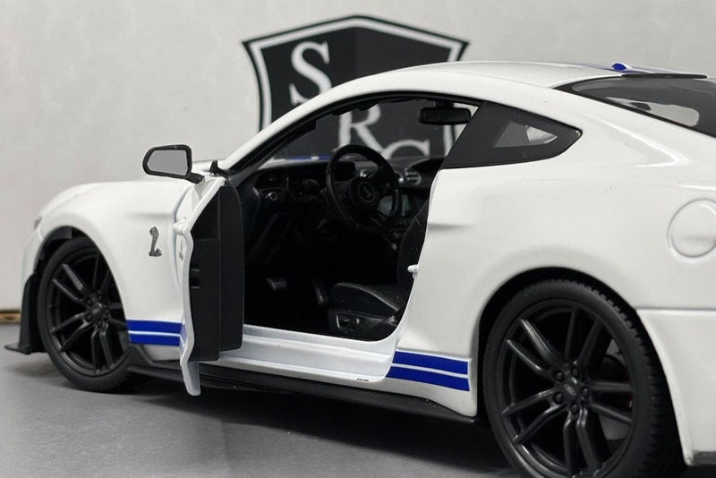 Ford Mustang Shelby GT500 - Maisto 1:18 Diecast
