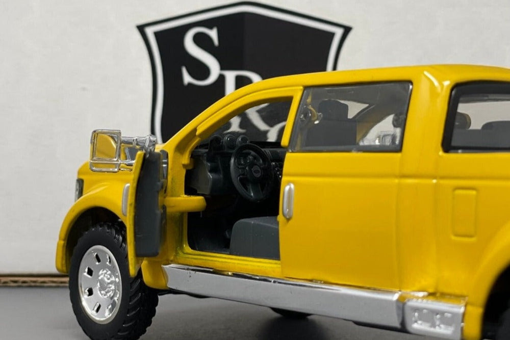 Ford Mighty F350 Super Duty - Maisto 1:31 Diecast – Strada