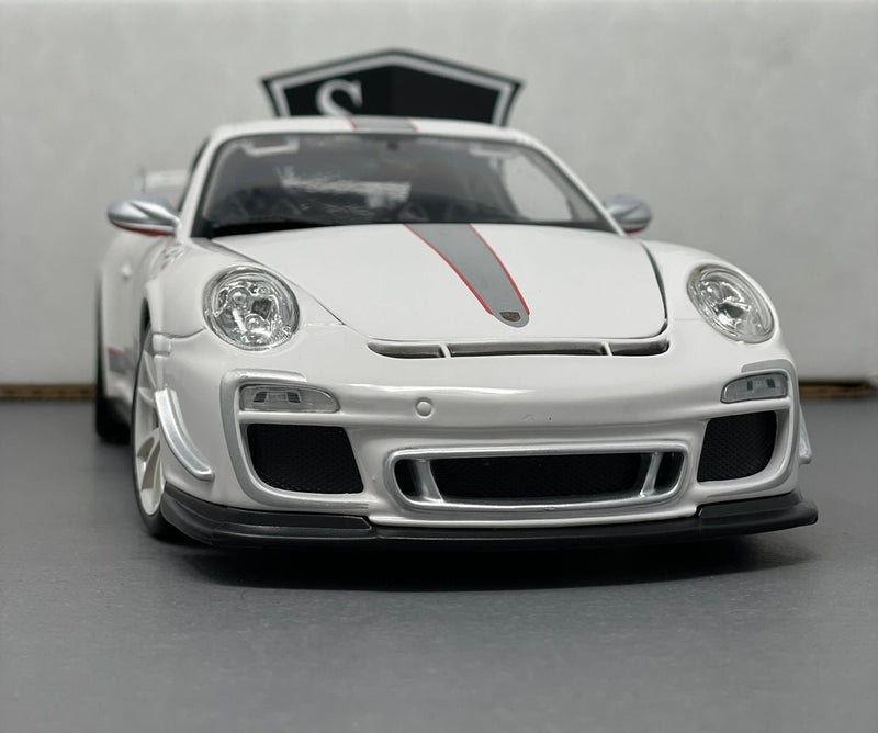 Porsche 911 GT3 RS 4.0 (997) - Maisto 1:18 Diecast
