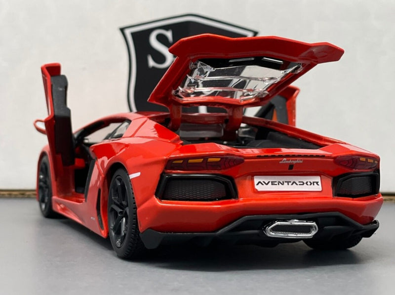 Lamborghini Aventador LP700-4 - Maisto 1:24 Diecast