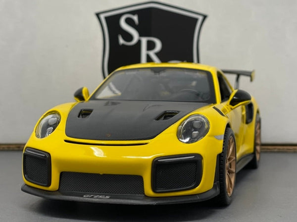 Porsche 911 GT2 RS - Maisto 1:24 Diecast