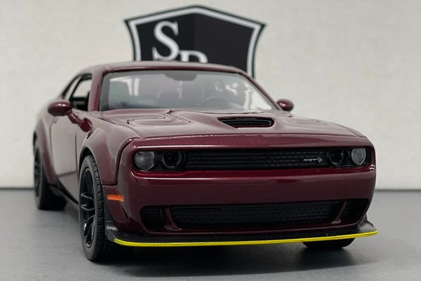 Dodge Challenger SRT Hellcat Widebody - Motormax 1:24 Diecast