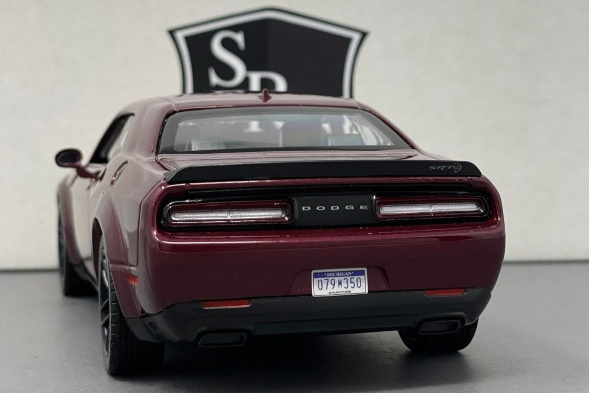 Dodge Challenger SRT Hellcat Widebody - Motormax 1:24 Diecast – Strada ...